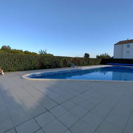 L'ecume Apartment *